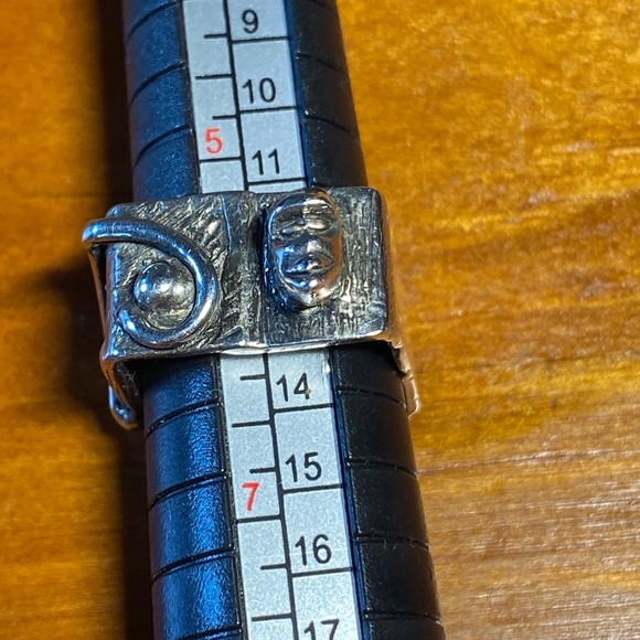 Unique, Handmade Monkey Ring - Picture 5 of 6